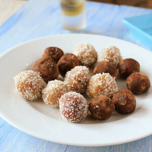Coconut Almond Balls