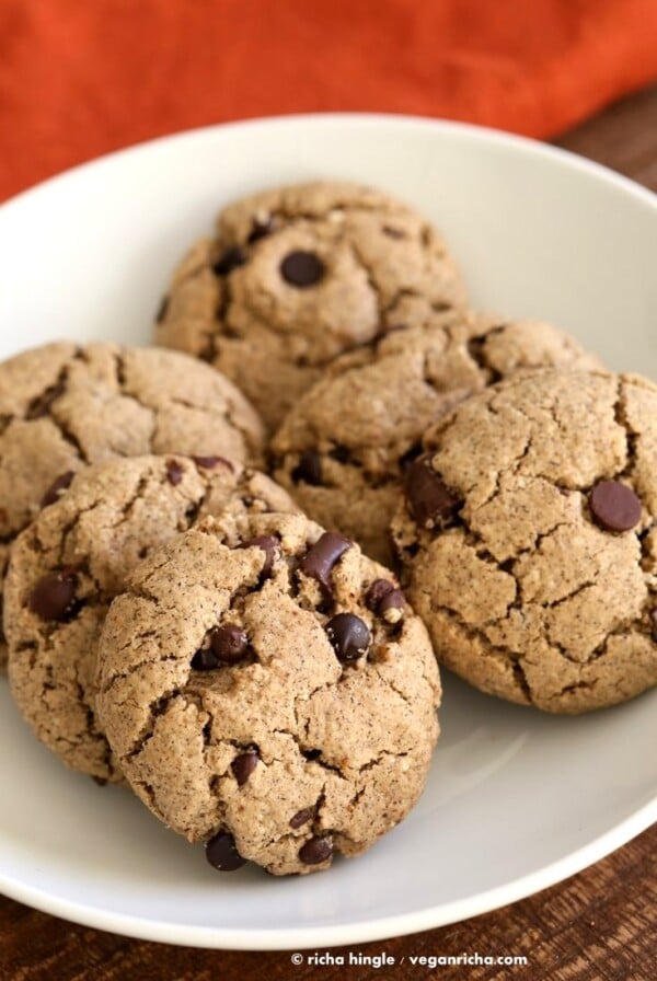 Gluten free Vegan Chocolate Chip Cookies | Vegan Richa #glutenfree #veganricha #vegan