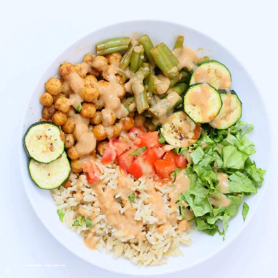 Masala Chickpea Bowl with Chana masala Spice Cream Sauce | Vegan Richa