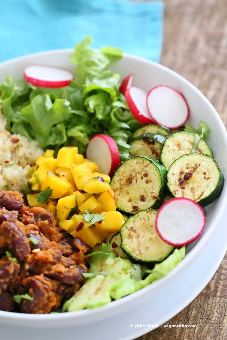 Curried Kidney Beans, Quinoa, Roasted Zucchini, Mango Salsa Bowl | Vegan Richa