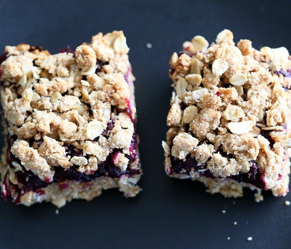 Cranberry Blueberry Crumb Bars. Easy Blueberry Bars. Crumble bars with blueberry cranberry chia layer, shortbread and oat crumb topping. Vegan Recipe. | VeganRicha.com