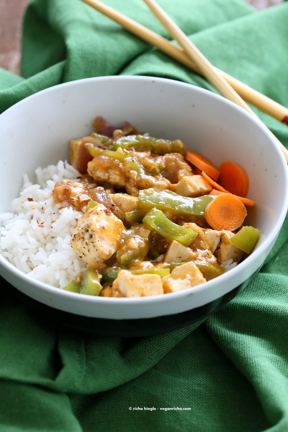 Chilli Tofu - Indian Chilli "Paneer" Recipe. Chilli Paneer is an Indo-chinese fusion stir fry served with other fusion noodles or fried rice. Crisp Tofu replaces the Paneer cheese in this delicious and quick version. Vegan Gluten-free Nut-free Recipe | VeganRicha.com