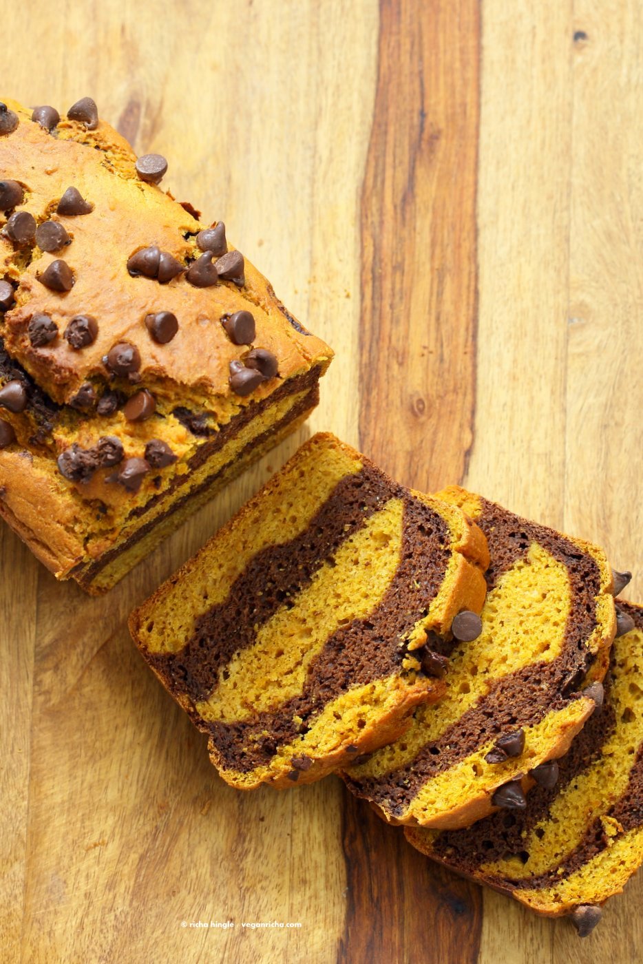 Easy Marbled Golden Pumpkin Chocolate Bread. Layers of Pumpkin Spice + Turmeric + Pumpkin puree, and Chocolate Cake. Vegan Soy-free Recipe | VeganRicha.com