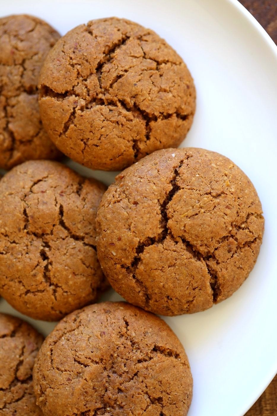 Pumpkin Ginger Snaps. Vegan Pumpkin Ginger Cookies with gingerbread spices and pumpkin. Soft Fudgy Cookies. Vegan Recipe #veganricha | VeganRicha.com