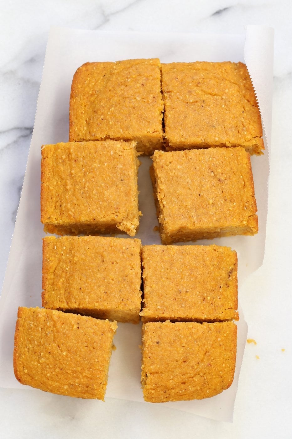 1 Bowl Vegan Pumpkin Corn bread with a few ingredients. Spiced, lightly sweet and great with soups, chilis or on its own with vegan butter and maple syrup or make sandwiches with it. #Vegan #Soyfree #Recipe. #veganricha | VeganRicha.com