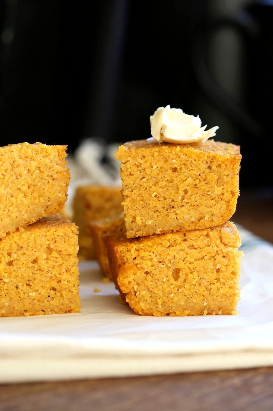 1 Bowl Vegan Pumpkin Corn bread with a few ingredients. Spiced, lightly sweet and great with soups, chilis or on its own with vegan butter and maple syrup or make sandwiches with it. #Vegan #Soyfree #Recipe. #veganricha | VeganRicha.com