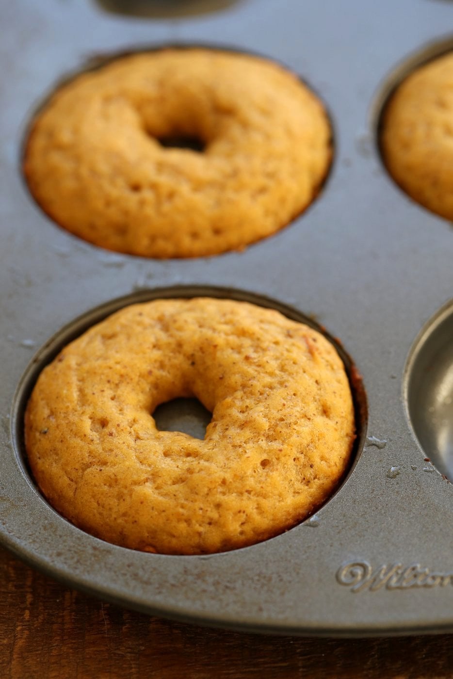 Vegan Pumpkin Donuts with Cinnamon Sugar. Soft, Spiced, Amazing. Vegan Doughnuts. Pumpkin Cinnamon sugar Donuts. Nut-free option. #vegan #veganricha