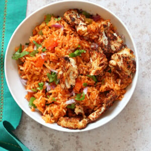 Easy Vegan Spanish Rice Bowl with Taco Roasted Cauliflower. Everyday Meal with everyday ingredients. #veganricha #Vegan #Glutenfree #Nutfree #Soyfree #Recipe | VeganRicha.com