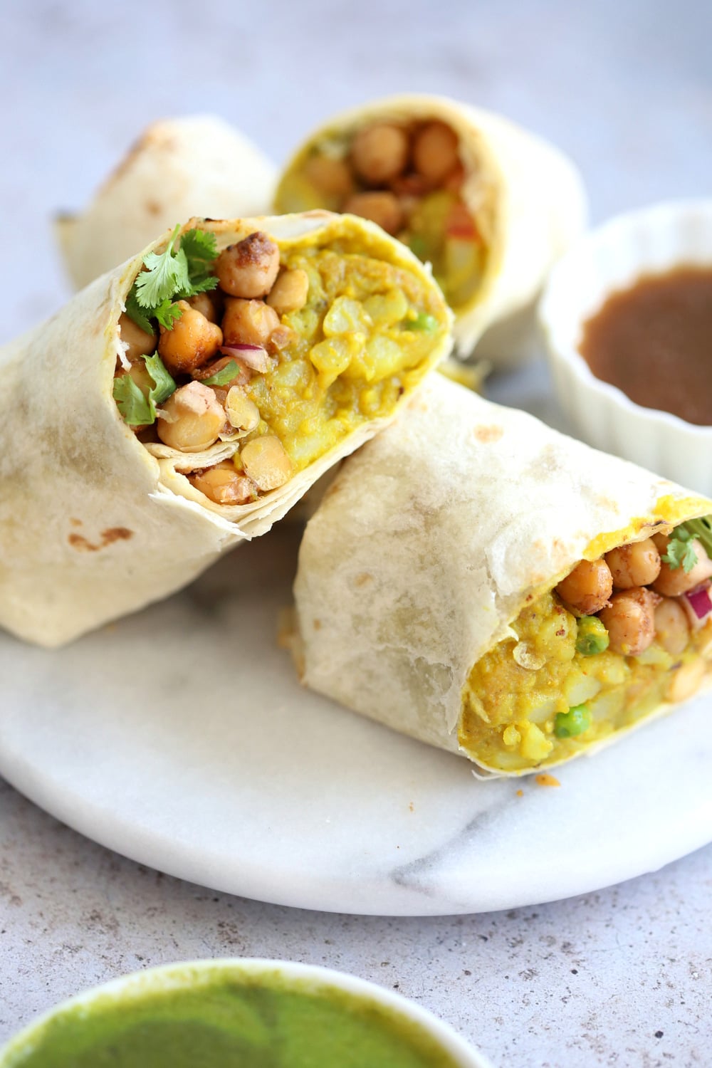 Samosa Wraps - Spiced Potatoes, Chickpeas, Chutney Burrito. Easy Spiced Potato Chickpea Burrito for lunch, picnic or carry out. #VeganRicha #Vegan #Nutfree #Soyfree #Recipe Easily #Glutenfree