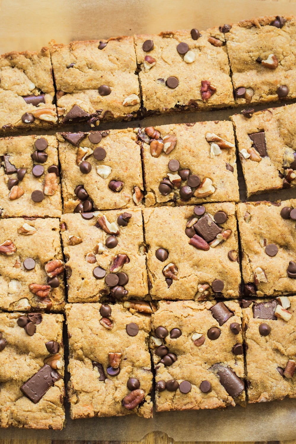 Vegan Pumpkin Blondies! Easy Nut Butter Pumpkin Blondies with Pecans and chocolate chips. No Added oil. #veganricha #vegan #Nutfree #Glutenfree option