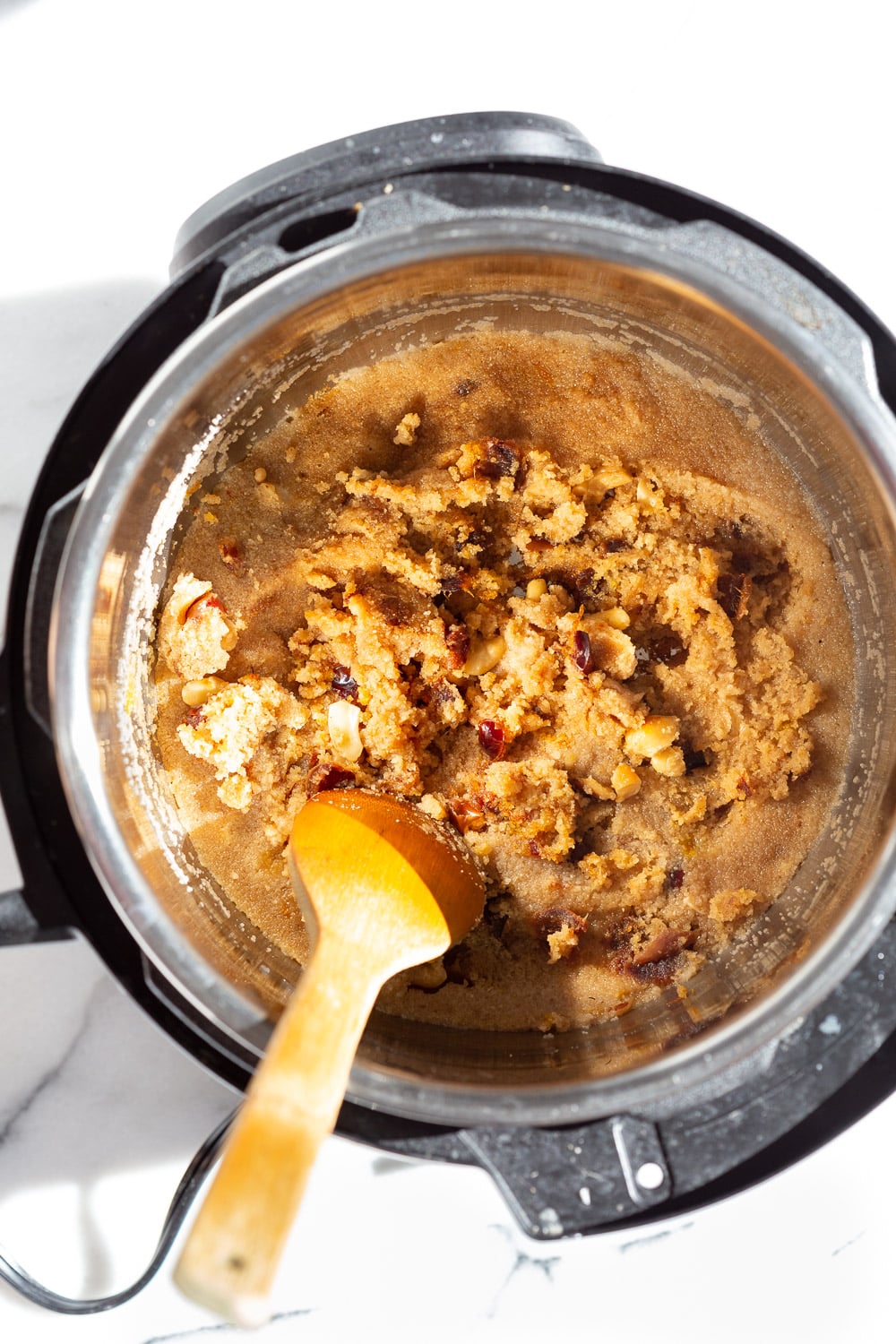Instant Pot Sooji Halwa - Rava Kesari / Sheera. Vegan Indian Spoon Fudge. Add pineapple or bananas for Pienapple or Banana Sheera. Can be nutfree, glutenfree #veganricha #vegan #indian #soojihalwa