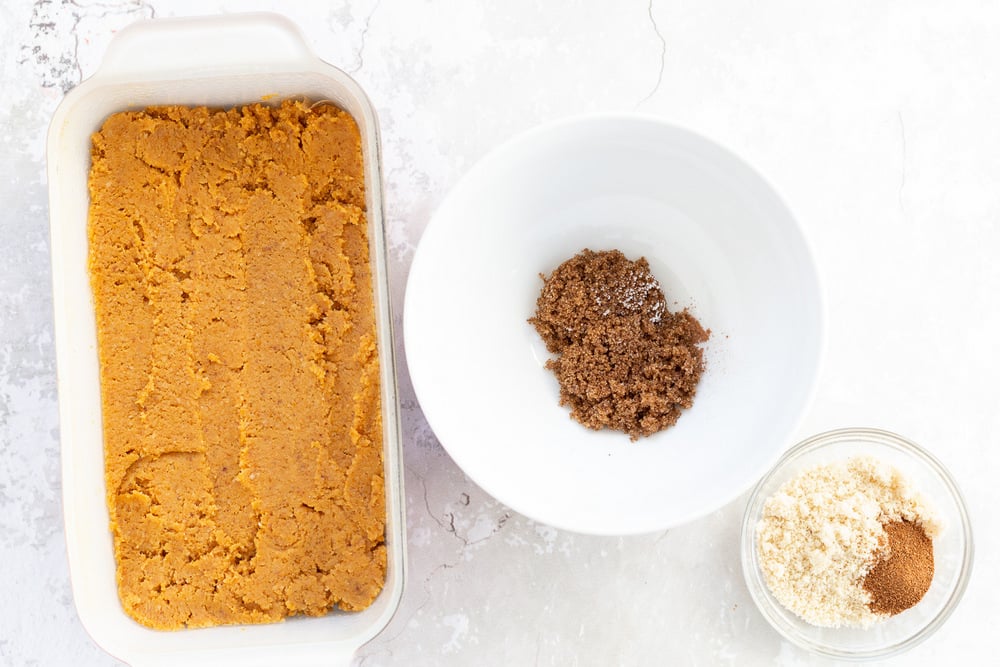 These Vegan Gluten-free Pumpkin Bars are grain-free, fudgy and so Delicious! Cinnamon streusel on top makes them decadent and festive. #Vegan #Glutenfree #Soyfree #Paleo #Grainfree #Recipe #VeganRicha