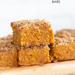 These Vegan Gluten-free Pumpkin Bars are grain-free, fudgy and so Delicious! Cinnamon streusel on top makes them decadent and festive. #Vegan #Glutenfree #Soyfree #Paleo #Grainfree #Recipe #VeganRicha
