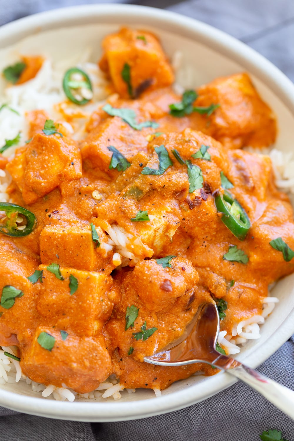 Vegan Paneer Lababdar with Tofu. Tofu with Luscious Tomato Cashew Ginger Sauce. Use this Delicious Indian Sauce with other proteins, chickpeas, veggies, chickpea tofu, tempeh, seitain.ย #VeganRicha #Paneerlababdar #Vegan #Glutenfree #Recipe Nutfree Soyfree options