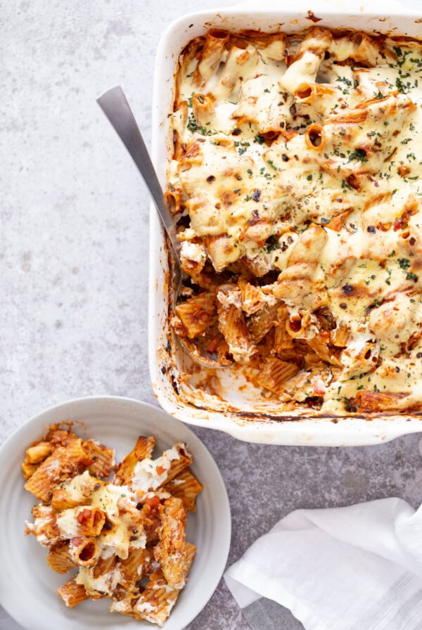 vegan baked rigatoni in a white casserole