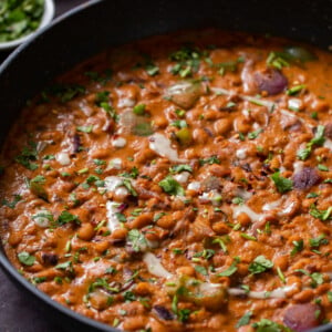 beans do pyaza in the pan after cooking