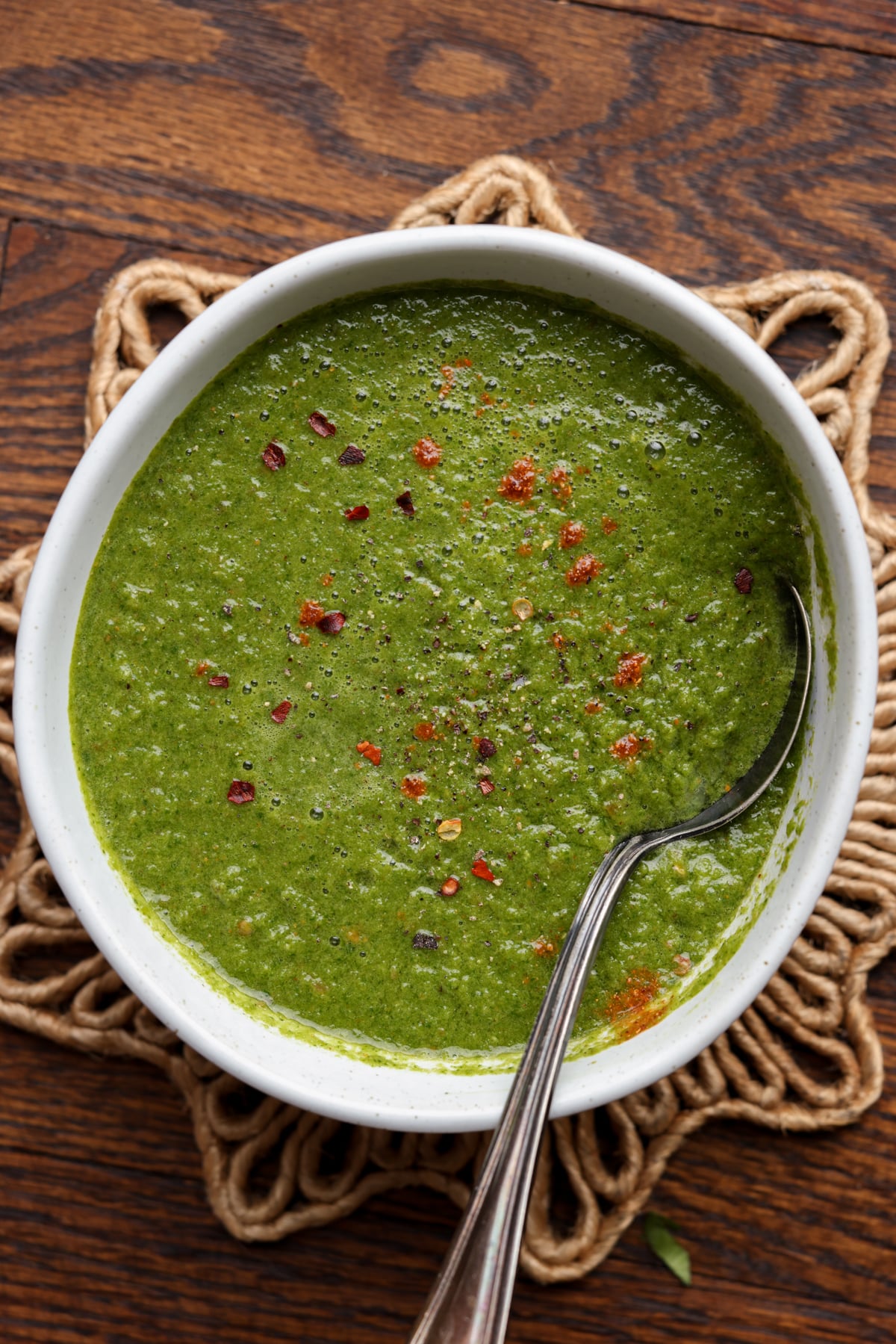 bowl of mint chutney